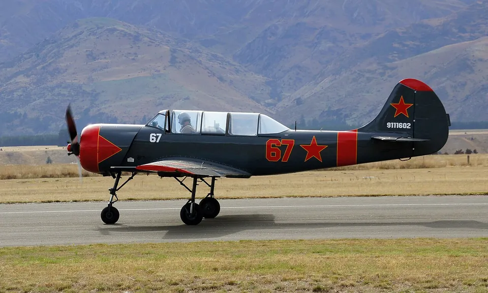 Yak-52
