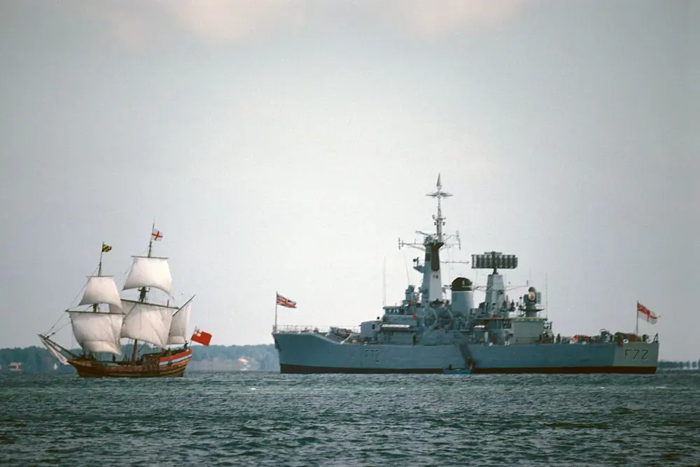 HMS Ariadne (F72)