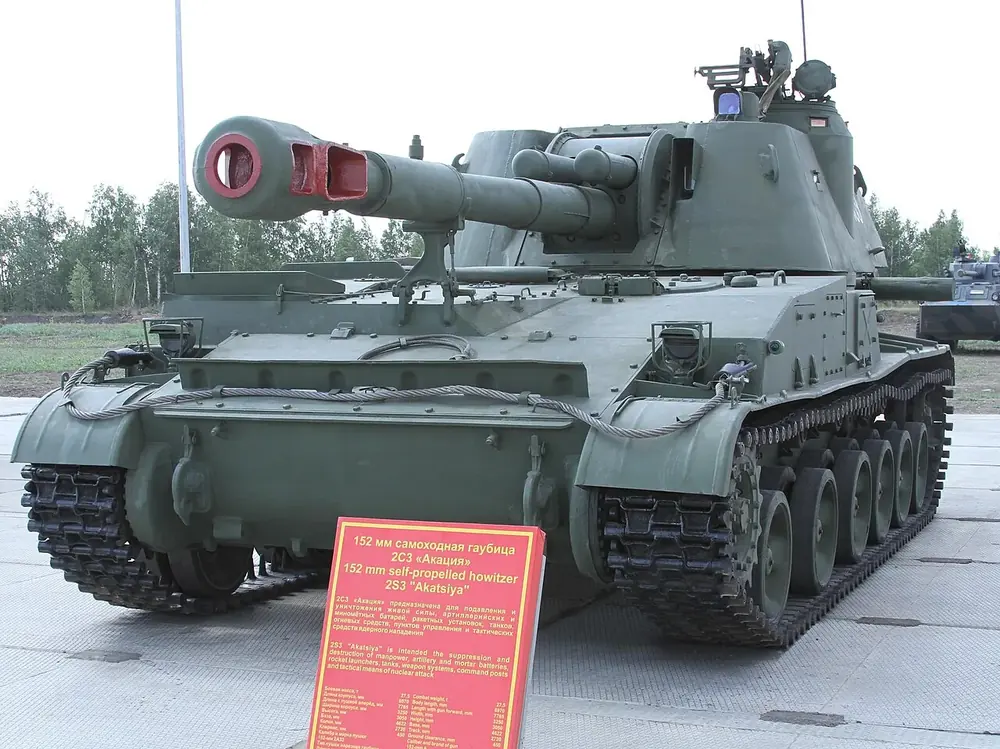 SPH 2S3 Akatsia 152mm