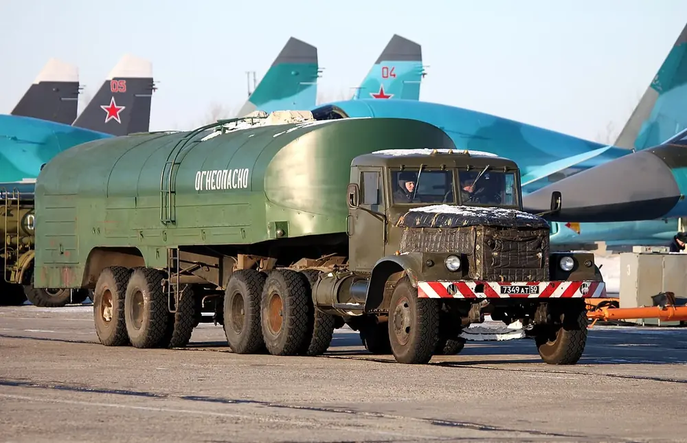 Refueler TZ-22 (Tank)